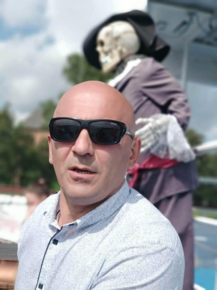  28745718  , 53 ,    -