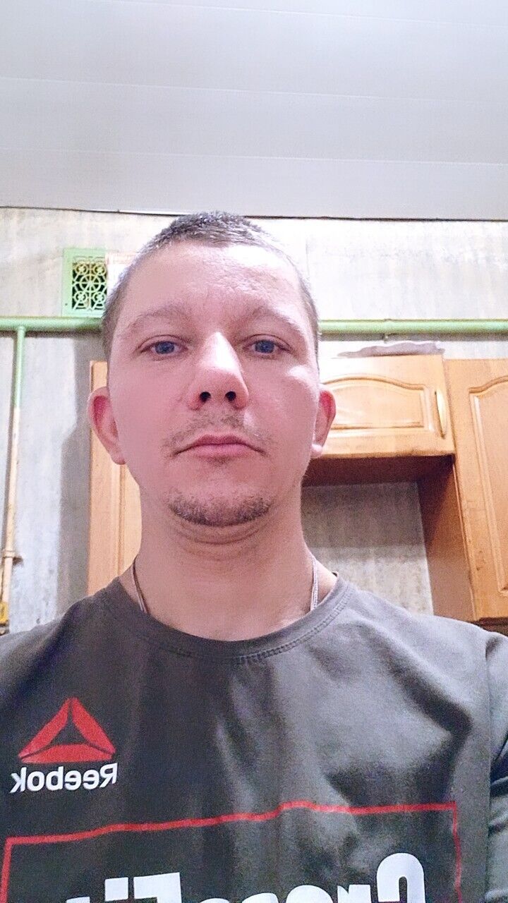  28858878  Mixail, 40 ,    