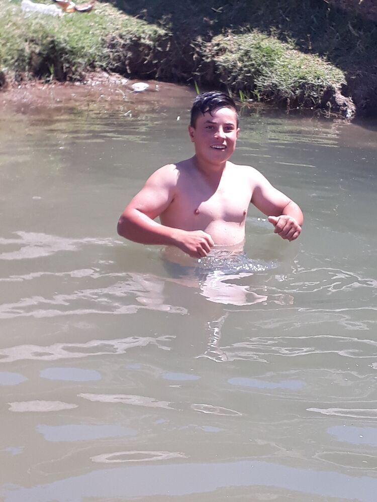  23501618  Alisher, 29 ,    