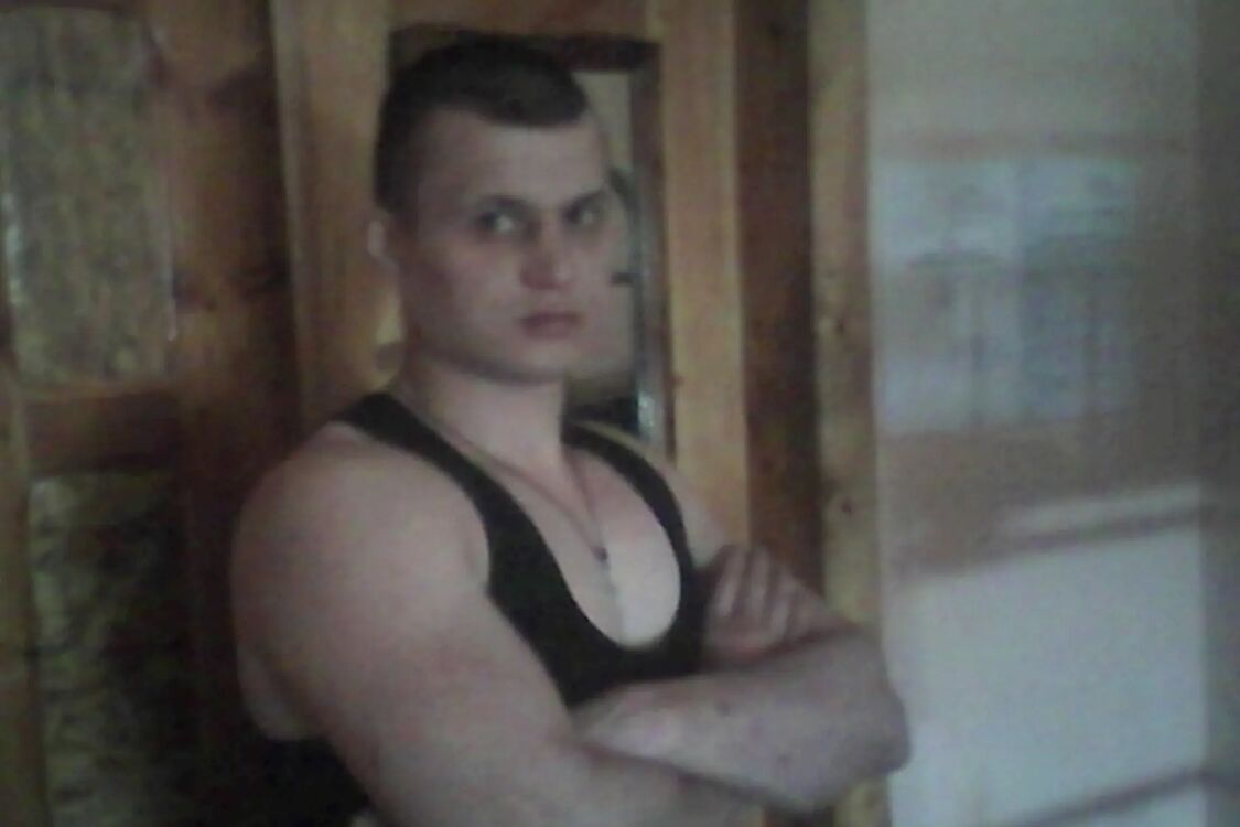  40774518  Ivan, 38 ,    