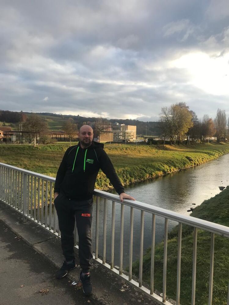  Flamatt,   , 44 ,   