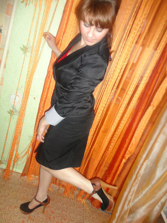  9313658  Albina, 41 ,    