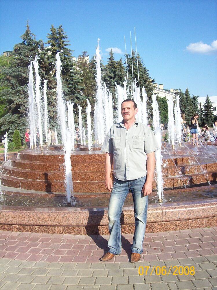  8336058  Valera, 64 ,    