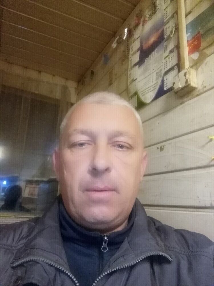  21556668  , 52 ,    