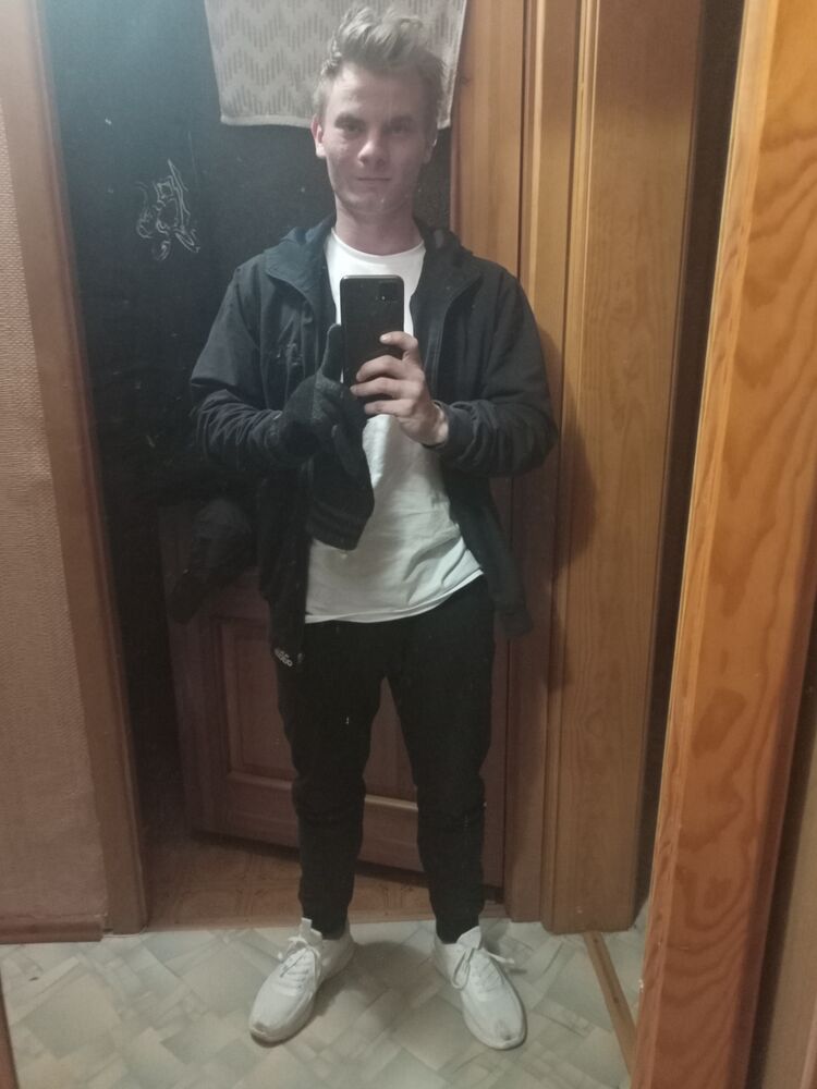  40020468  , 19 ,    