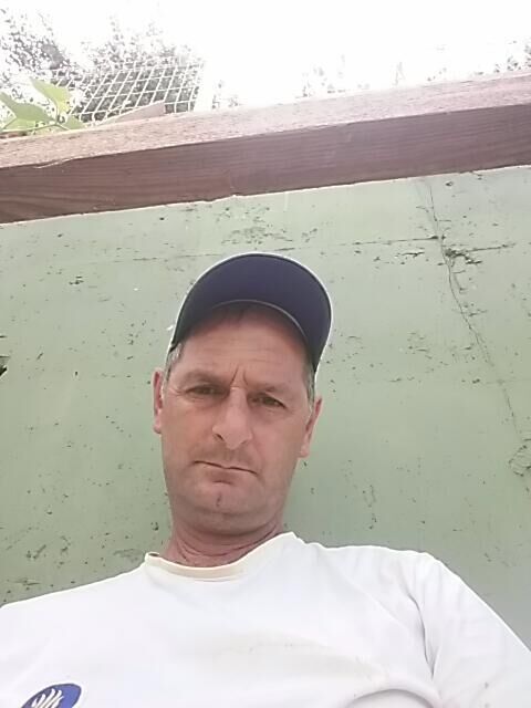  24188838  Nugzar, 53 ,    
