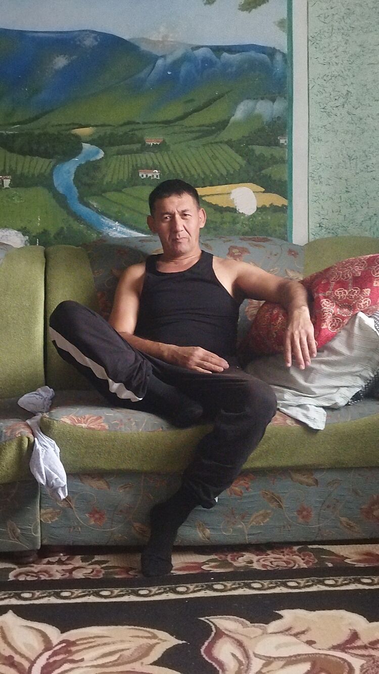  40545508  Iskander, 54 ,    