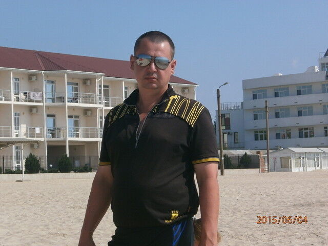  ,   Sergii, 46 ,   ,   , c 