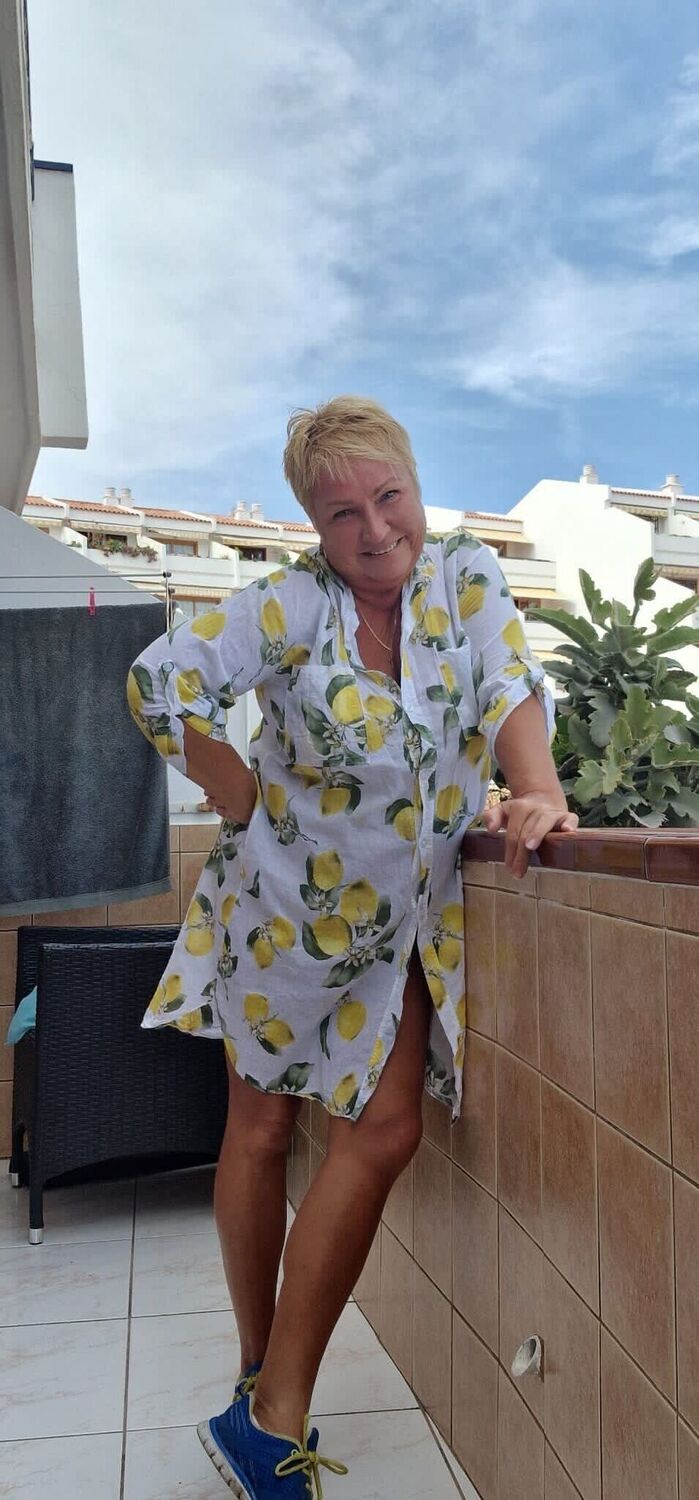  41909368  Natalia, 60 ,    -