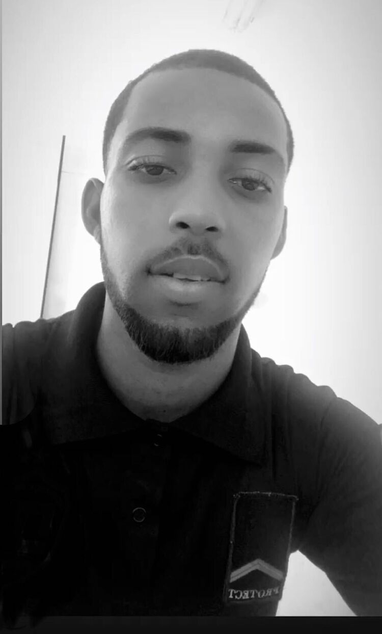  53123898  Gabriel, 22 ,    