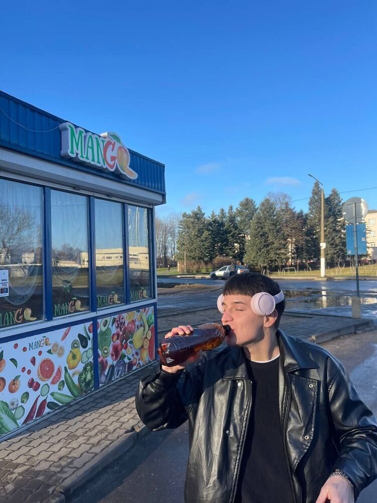  53762168  Yanix, 20 ,    