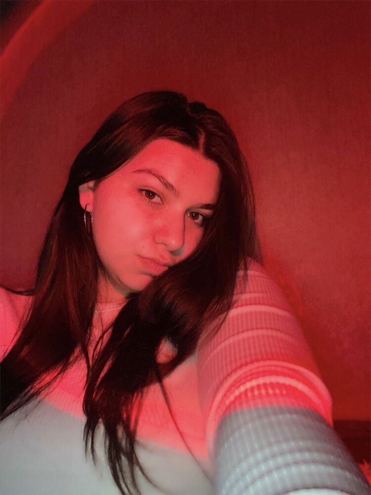  52949388  , 22 ,    