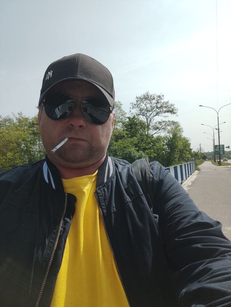  38643218  , 45 ,    Zabrze