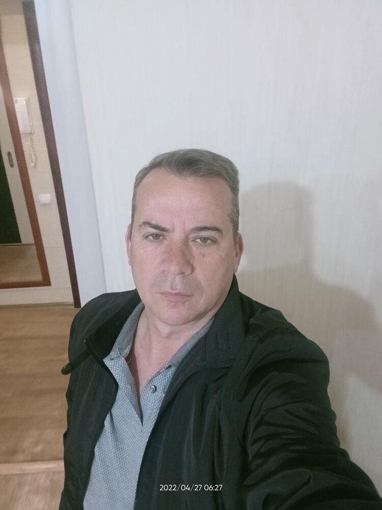  26158778  Tuncay, 47 ,    