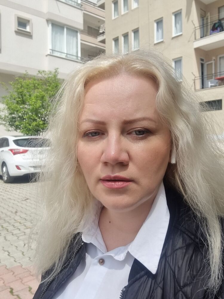  35296208  Veronika, 46 ,    