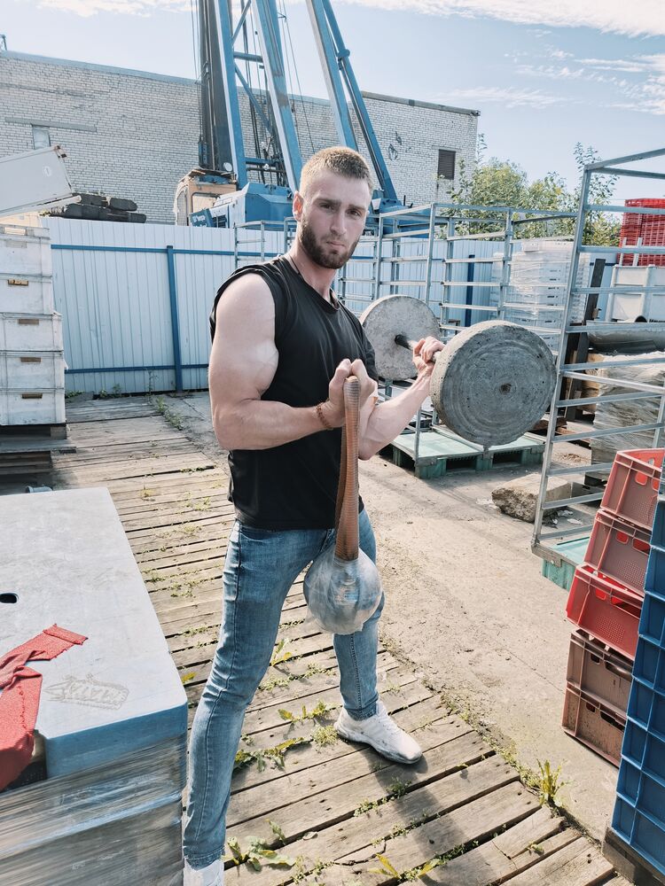  44665128  , 31 ,    -