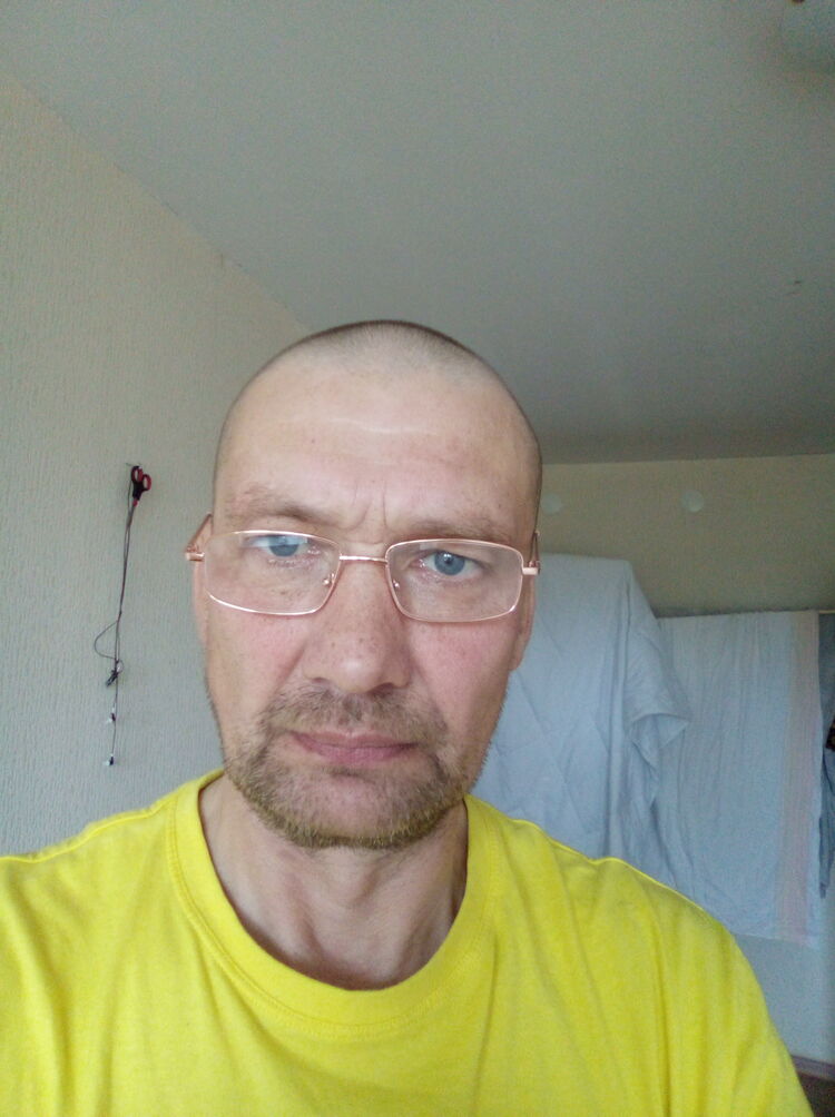  27407948  , 52 ,    