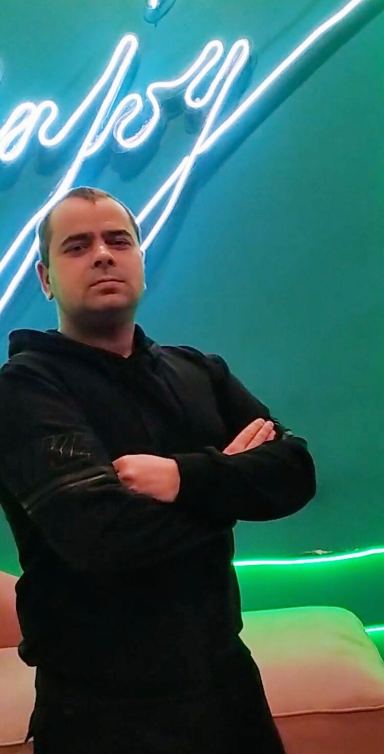 45043768  , 35 ,    