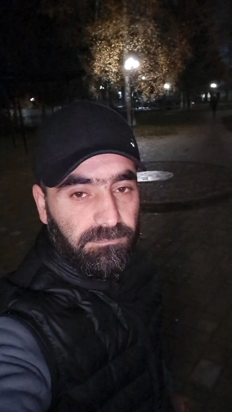  52806708  , 39 ,    