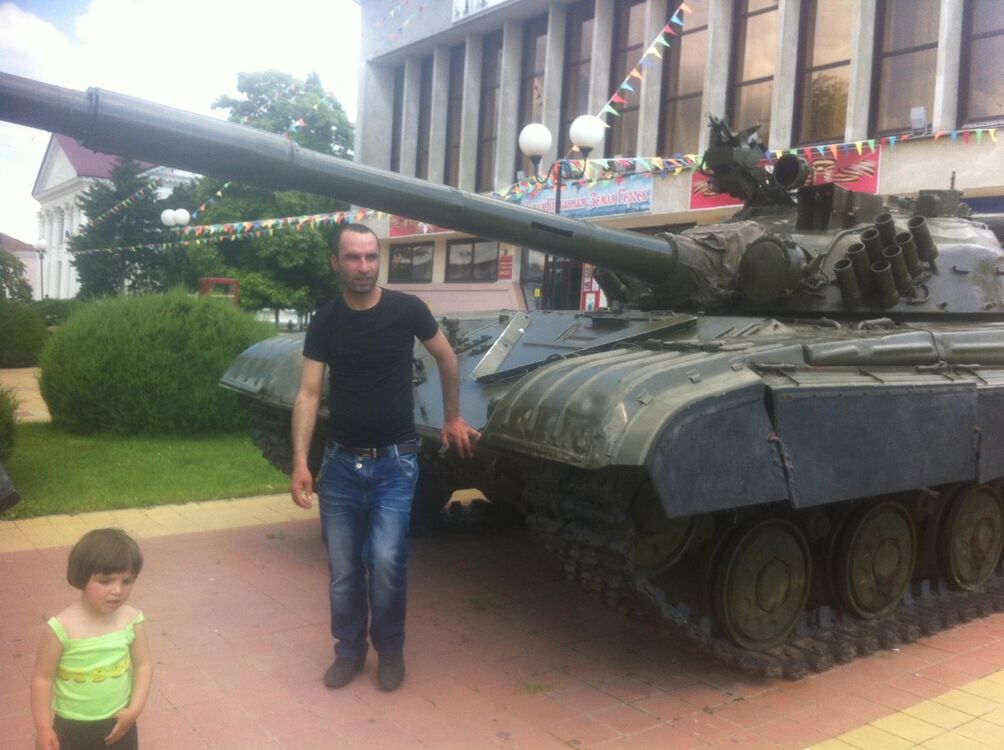  ,   Garik, 47 ,   ,   , c 