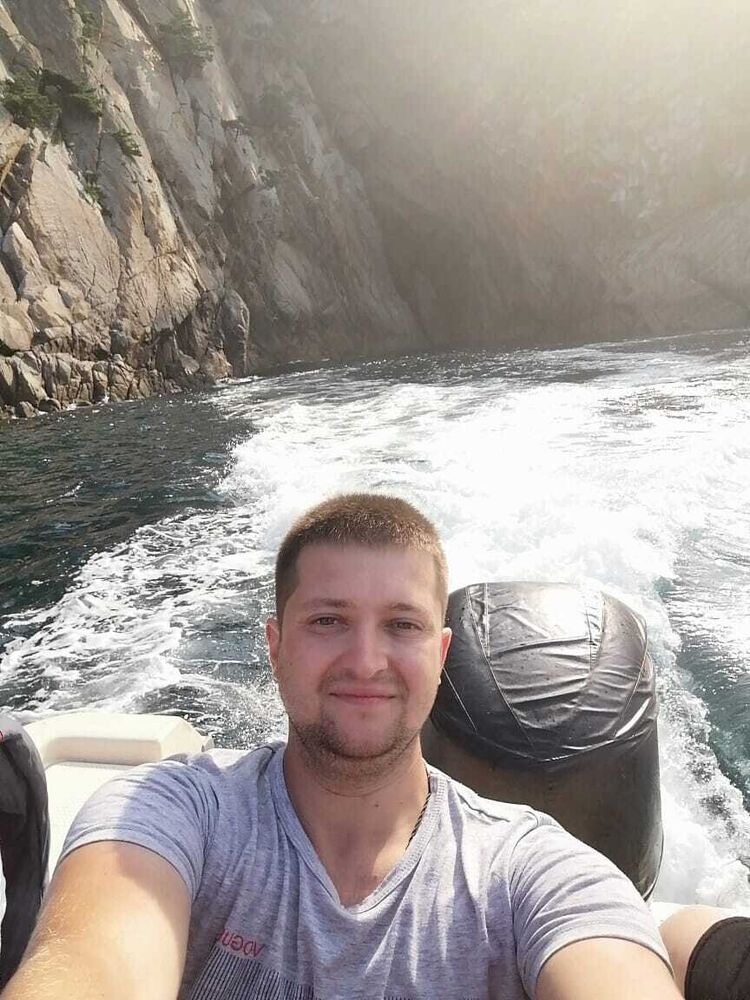 ���� 21574818 ������� �������, 33 ����, ���� ���������� � �������������