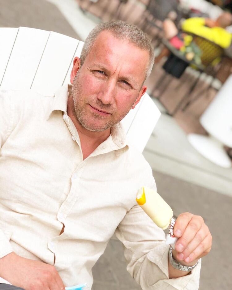  -,   , 44 ,   ,   