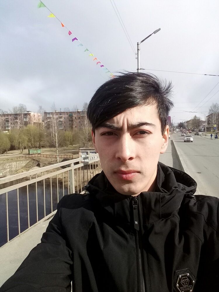  9838518  , 28 ,    