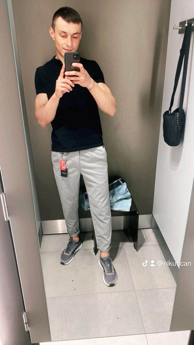  ,   Nicu, 28 ,   ,   