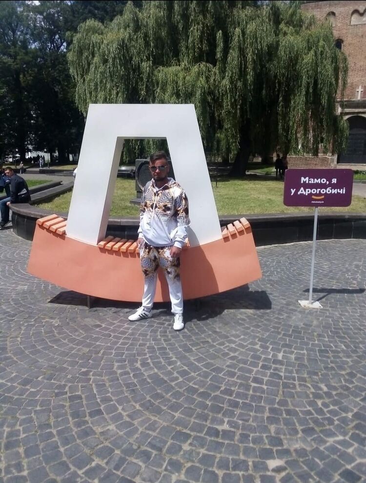  49486658  Romik, 29 ,    