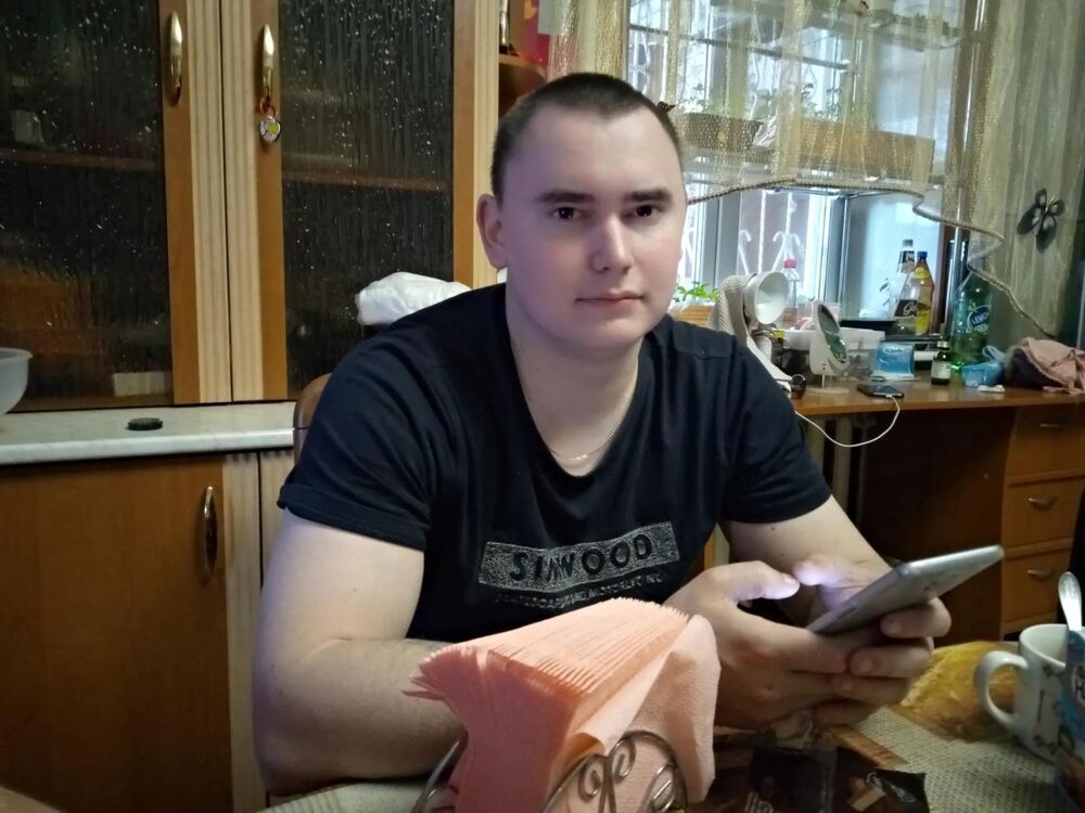  46229408  , 27 ,    
