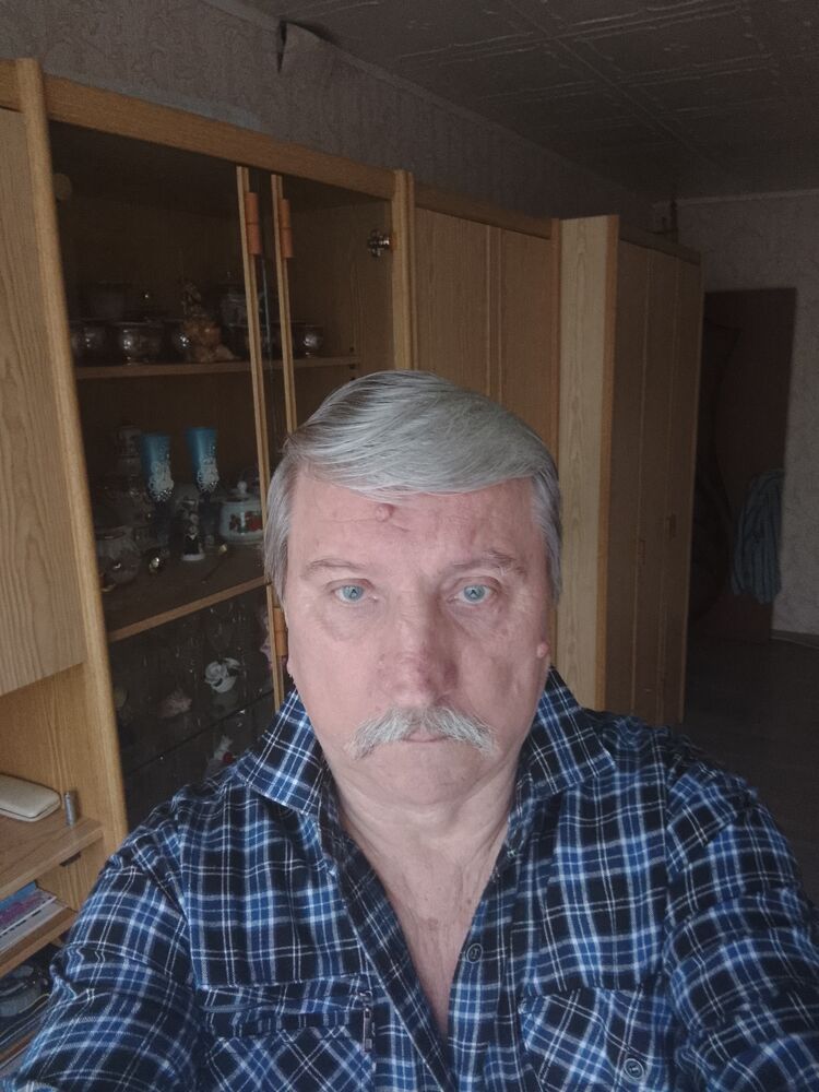  42305618  , 65 ,    