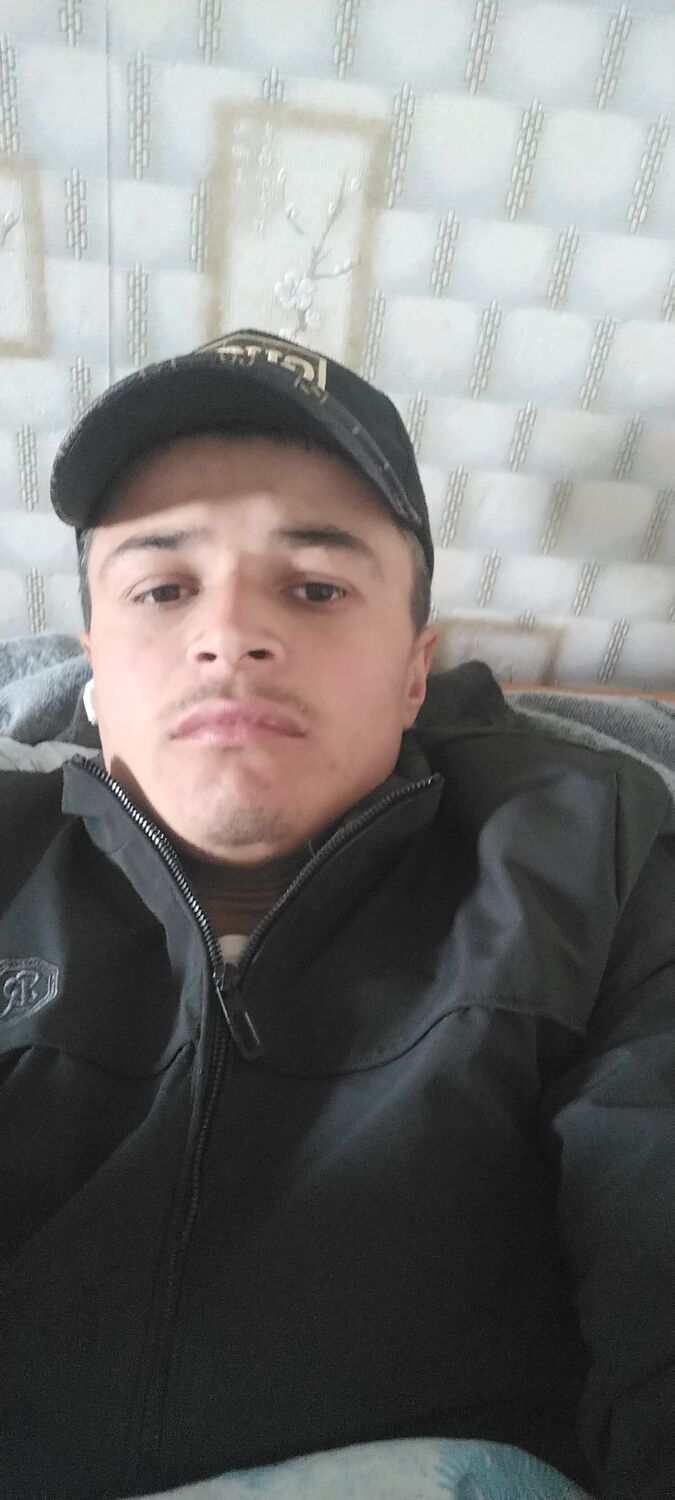  42974458  , 33 ,    