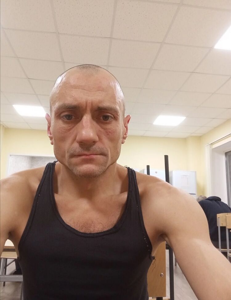  48954048  Dmitry, 40 ,    