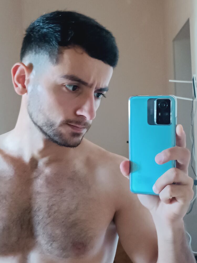  38082078  Vusal, 23 ,    