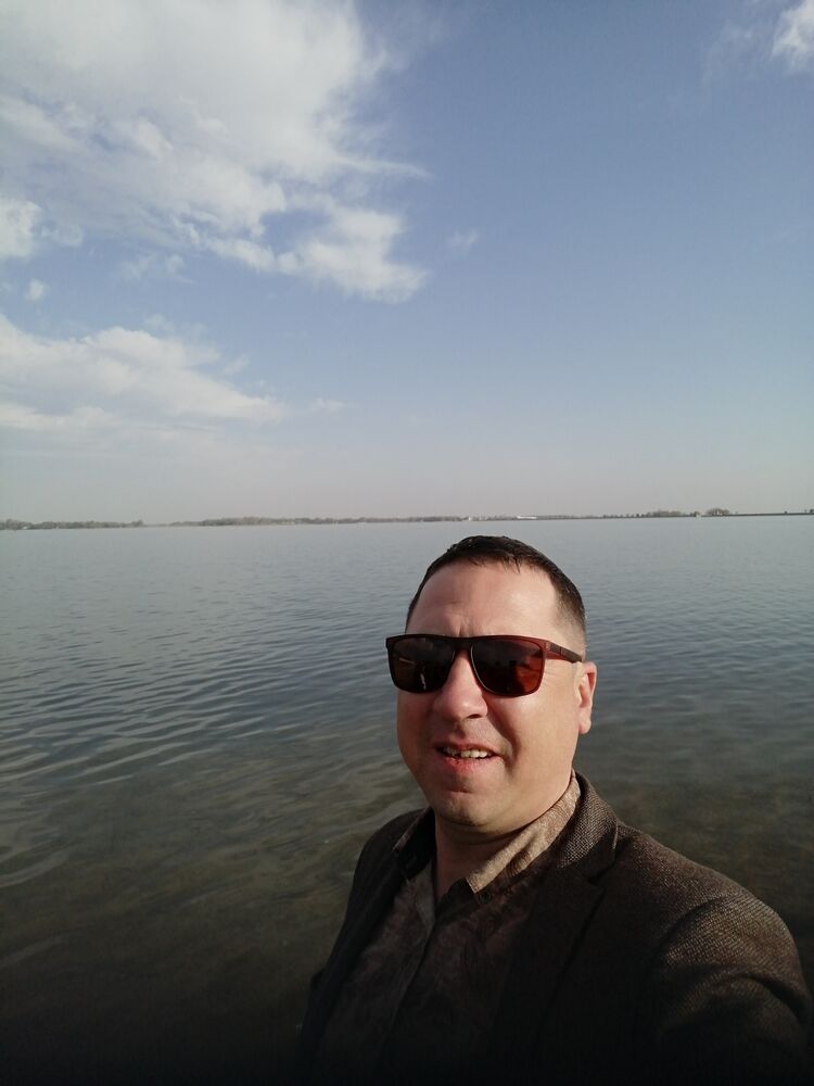  22707868  Aziz, 43 ,    