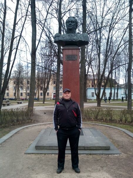  ,   Igor, 52 ,   ,   