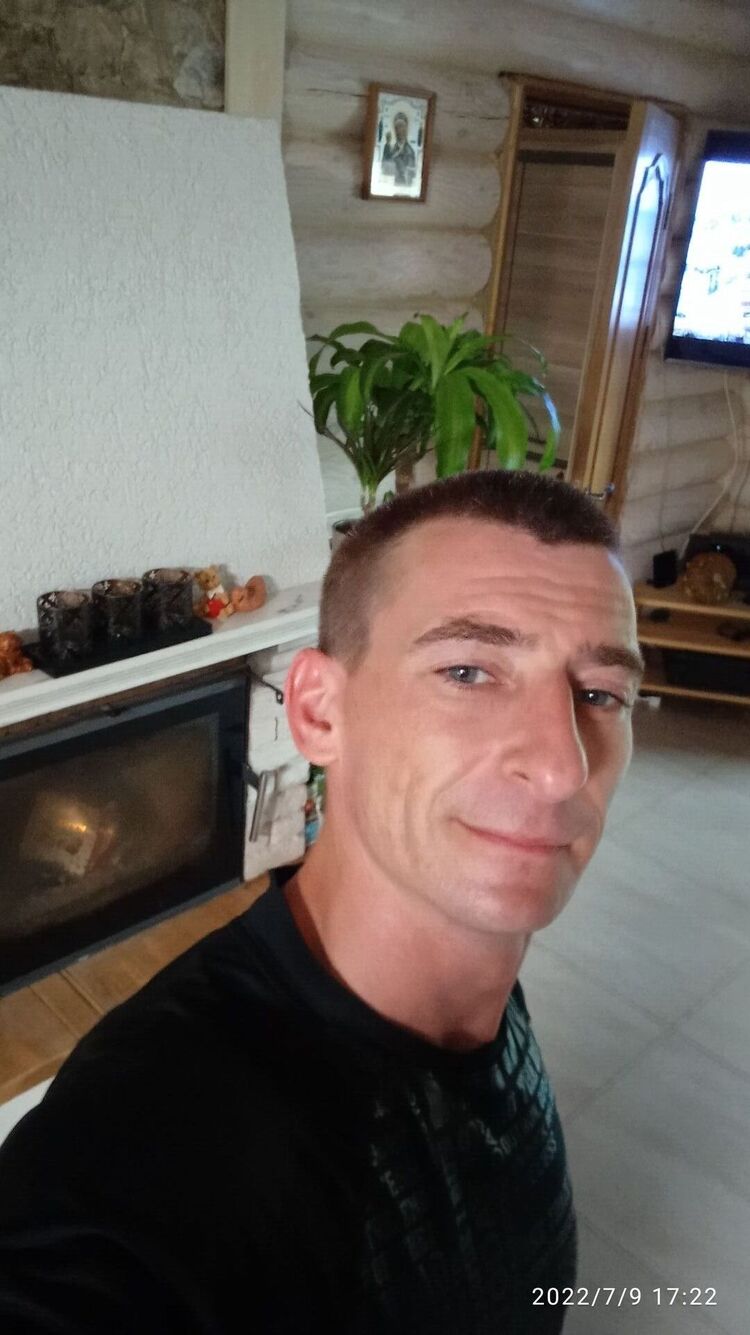  31728638  , 40 ,    