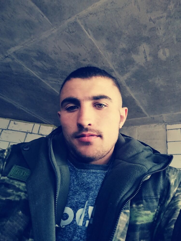  28579698  , 30 ,    
