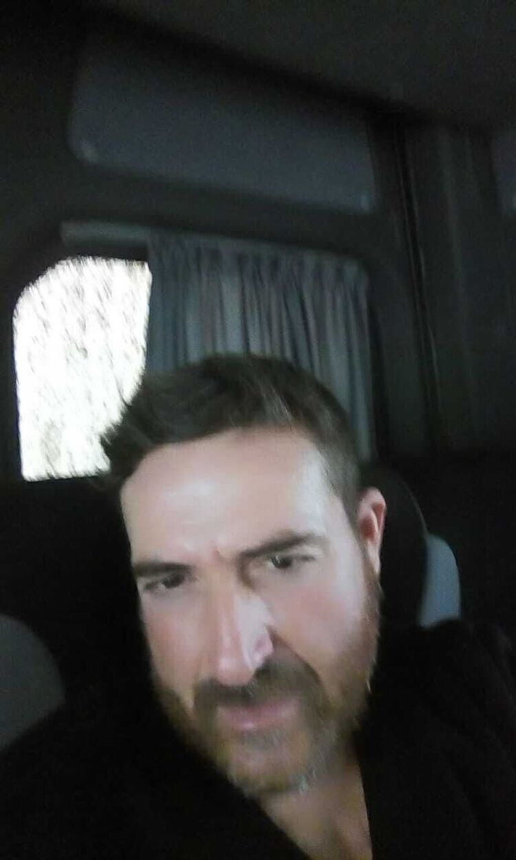  52963758  , 45 ,    