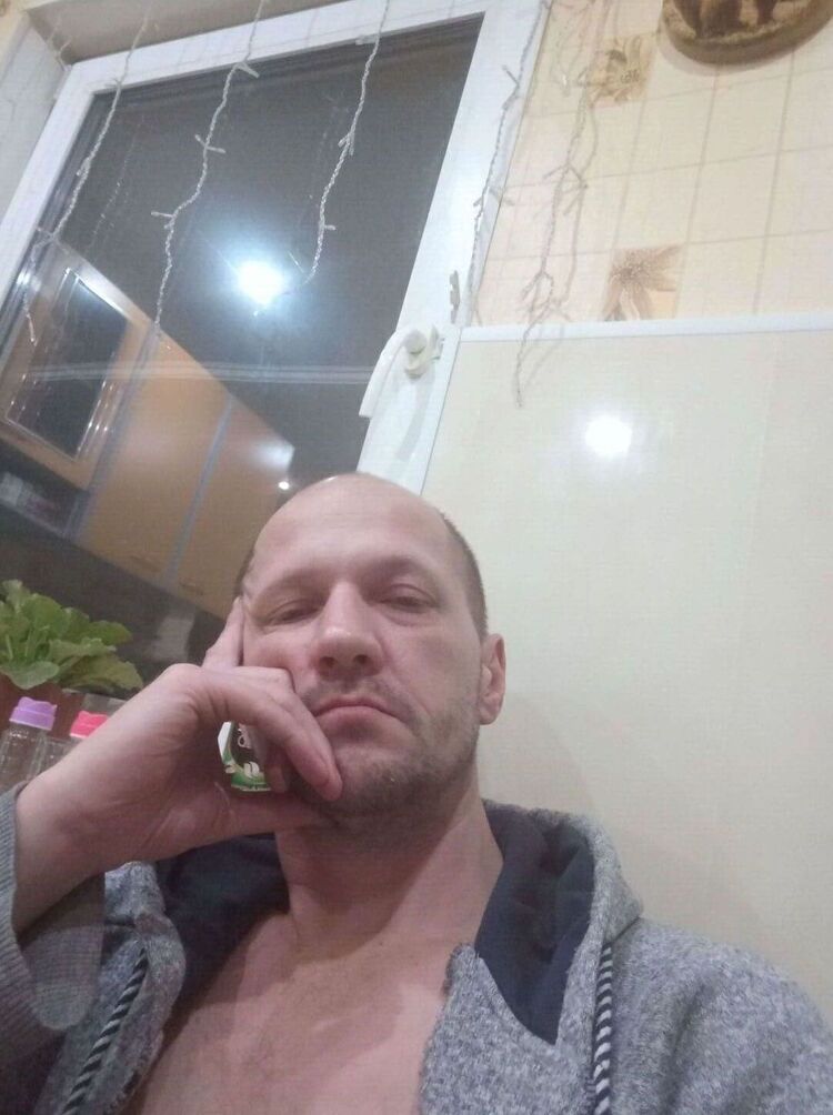  47449918  , 40 ,     