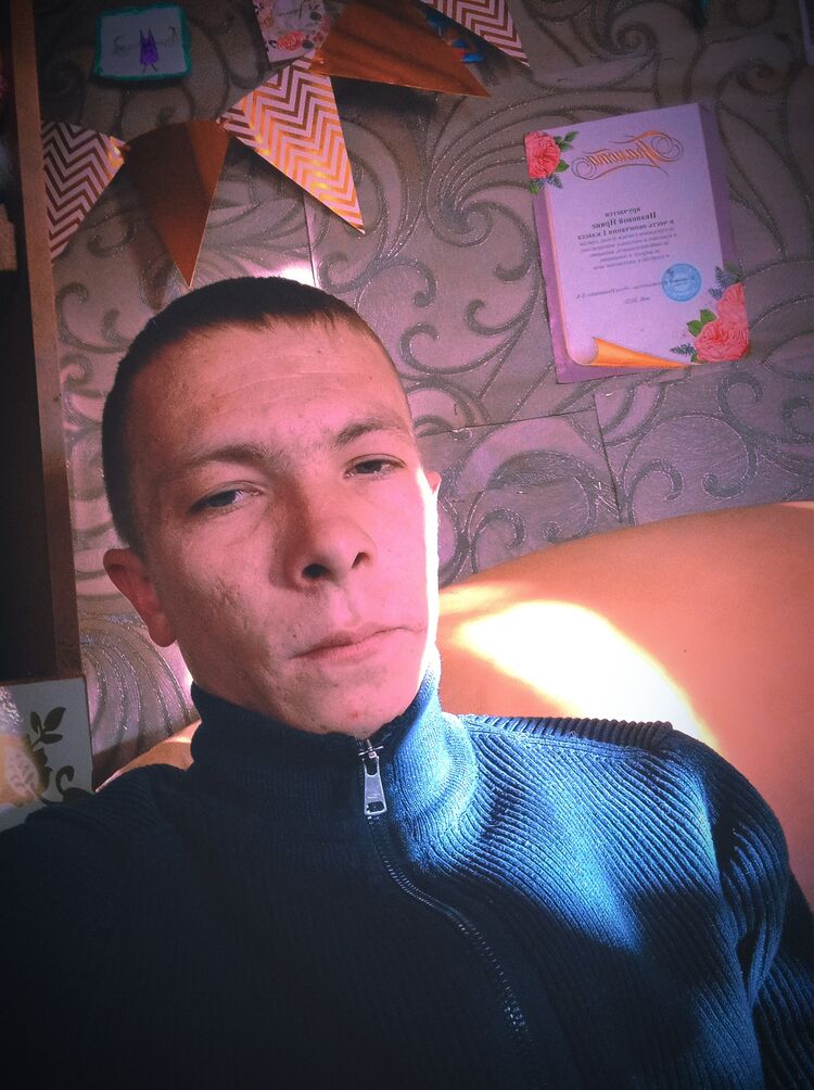  30241918  Nikolay, 26 ,    