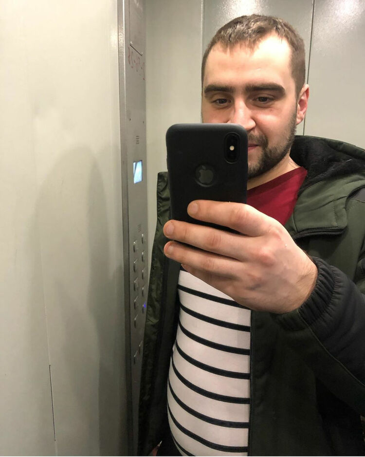  19163998  , 31 ,    