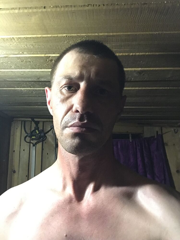 52894968  Vik, 37 ,    