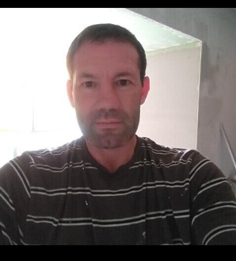  52710628  Roman, 42 ,    