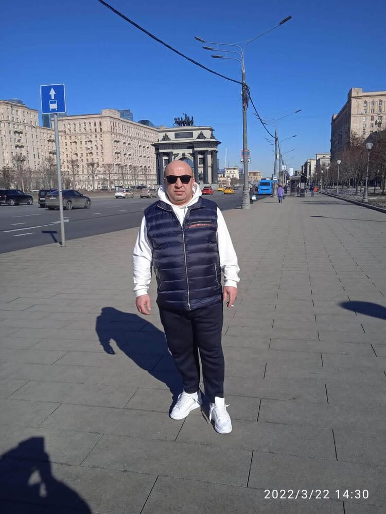  53346698  Mesut, 50 ,    