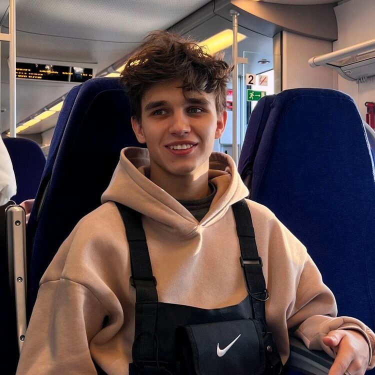 ���� 31805698 ����� ������, 22 ����, ���� ���������� � ����