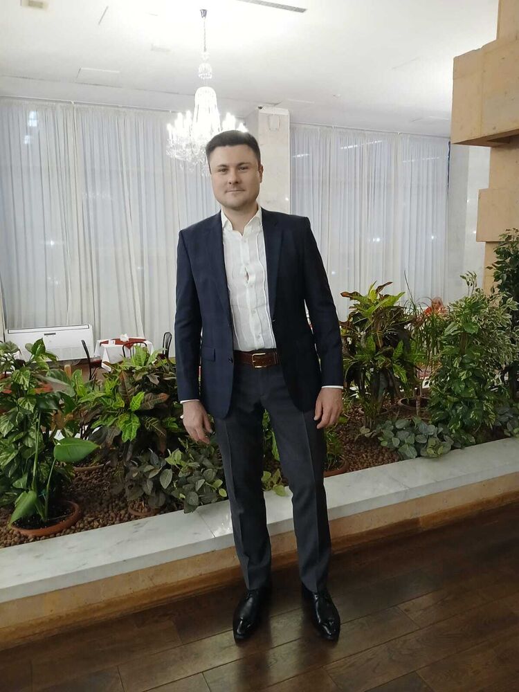  --,   , 39 ,     , c 