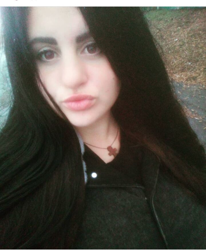  24477648  , 28 ,    