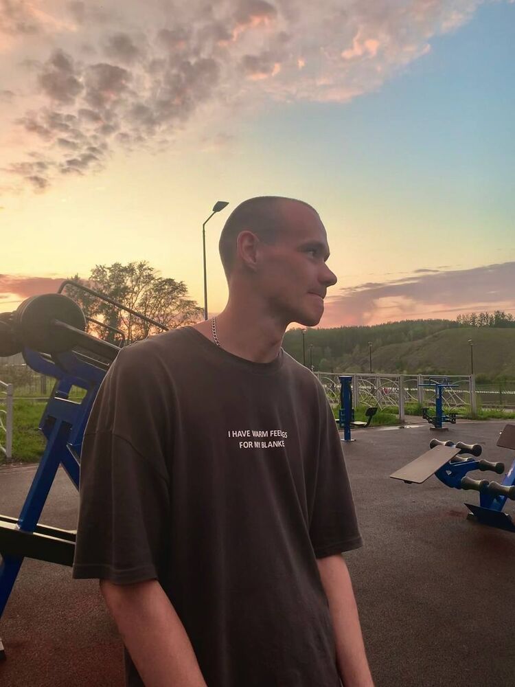  38247708  , 23 ,    -