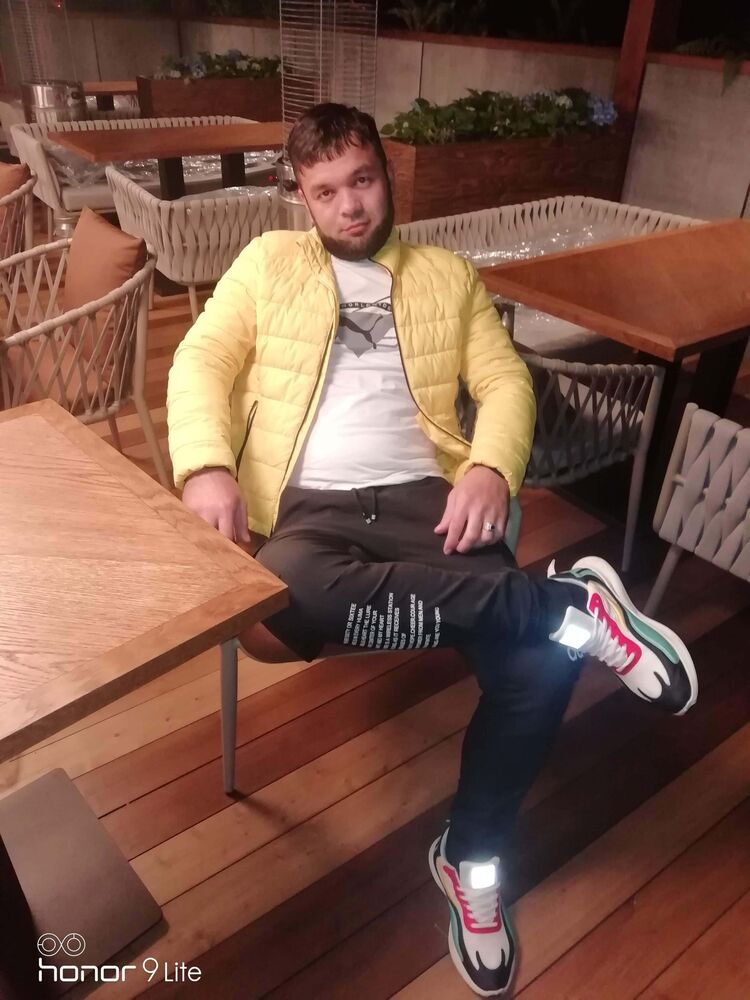  53039398  Farrux, 33 ,    